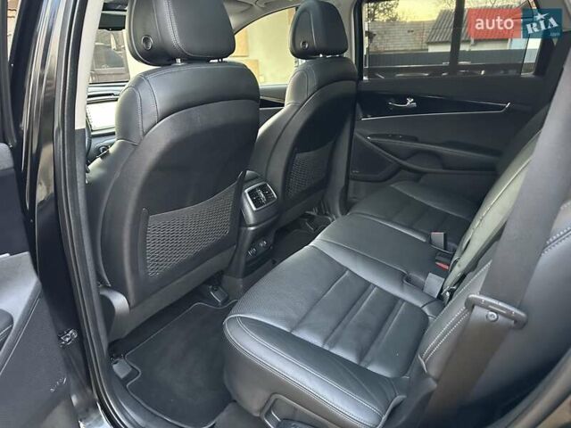 Черный Киа Соренто, объемом двигателя 2.2 л и пробегом 120 тыс. км за 20444 $, фото 142 на Automoto.ua