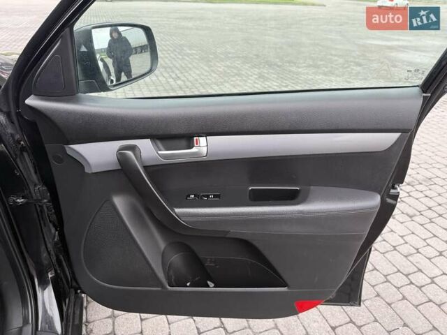 Черный Киа Соренто, объемом двигателя 2.2 л и пробегом 190 тыс. км за 17000 $, фото 59 на Automoto.ua