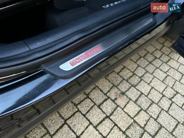 Черный Киа Соренто, объемом двигателя 2.2 л и пробегом 120 тыс. км за 20444 $, фото 188 на Automoto.ua