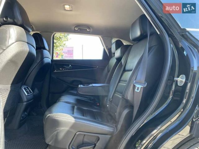 Чорний Кіа Соренто, об'ємом двигуна 2.4 л та пробігом 117 тис. км за 18490 $, фото 9 на Automoto.ua