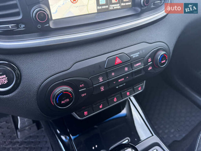 Киа Соренто 2015 в Ивано-Франковске на Automoto.ua Черный Киа Соренто, объемом двигателя 2.2 л и пробегом 224 тыс. км за 24700 $, фото 37 на Automoto.ua