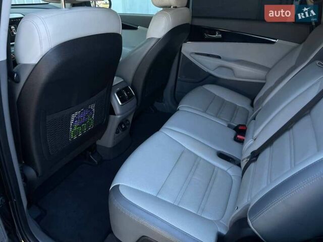 Чорний Кіа Соренто, об'ємом двигуна 3.34 л та пробігом 217 тис. км за 13199 $, фото 45 на Automoto.ua