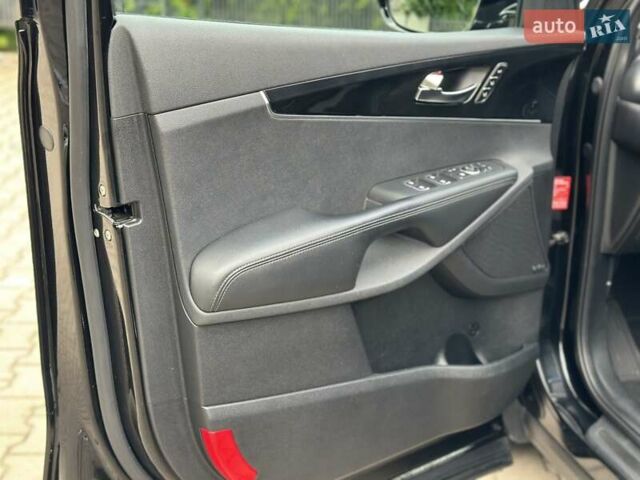 Черный Киа Соренто, объемом двигателя 2.2 л и пробегом 210 тыс. км за 22500 $, фото 57 на Automoto.ua