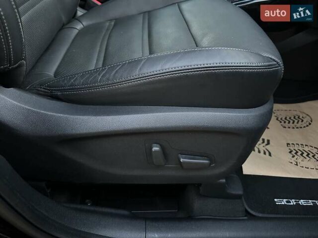 Черный Киа Соренто, объемом двигателя 2.2 л и пробегом 120 тыс. км за 20444 $, фото 191 на Automoto.ua