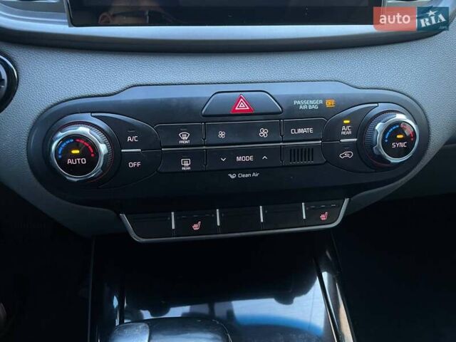 Чорний Кіа Соренто, об'ємом двигуна 3.34 л та пробігом 217 тис. км за 13199 $, фото 35 на Automoto.ua