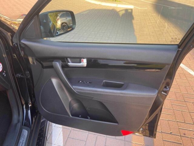 Черный Киа Соренто, объемом двигателя 2.2 л и пробегом 176 тыс. км за 18900 $, фото 20 на Automoto.ua