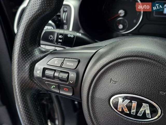 Чорний Кіа Соренто, об'ємом двигуна 2.4 л та пробігом 232 тис. км за 12999 $, фото 25 на Automoto.ua