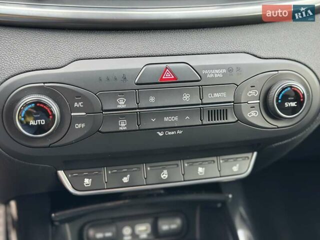 Черный Киа Соренто, объемом двигателя 2.2 л и пробегом 210 тыс. км за 22500 $, фото 47 на Automoto.ua