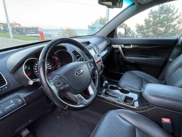Чорний Кіа Соренто, об'ємом двигуна 2.4 л та пробігом 130 тис. км за 12500 $, фото 10 на Automoto.ua