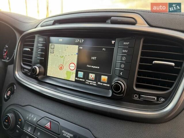 Чорний Кіа Соренто, об'ємом двигуна 2.2 л та пробігом 248 тис. км за 21500 $, фото 27 на Automoto.ua