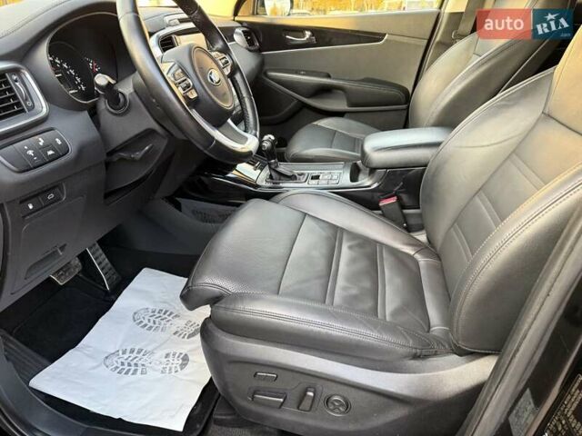 Черный Киа Соренто, объемом двигателя 2.2 л и пробегом 248 тыс. км за 21500 $, фото 45 на Automoto.ua