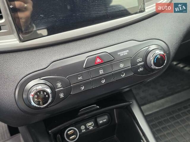 Чорний Кіа Соренто, об'ємом двигуна 2.4 л та пробігом 232 тис. км за 12999 $, фото 29 на Automoto.ua
