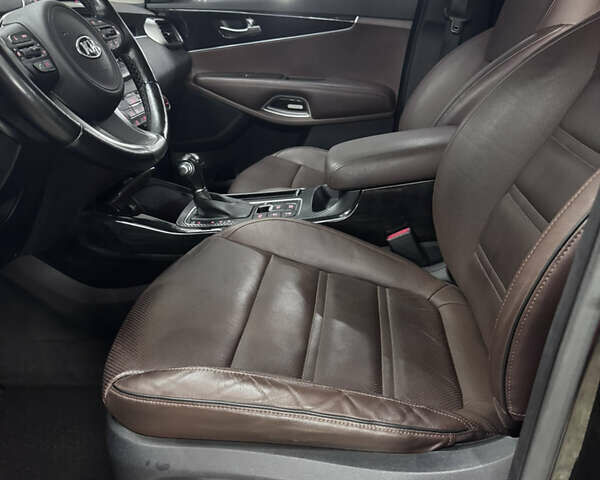 Черный Киа Соренто, объемом двигателя 2.2 л и пробегом 159 тыс. км за 21700 $, фото 33 на Automoto.ua