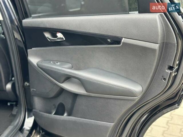 Черный Киа Соренто, объемом двигателя 2.2 л и пробегом 210 тыс. км за 22500 $, фото 60 на Automoto.ua