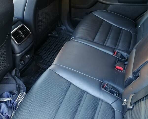 Черный Киа Соренто, объемом двигателя 2.2 л и пробегом 240 тыс. км за 21800 $, фото 16 на Automoto.ua