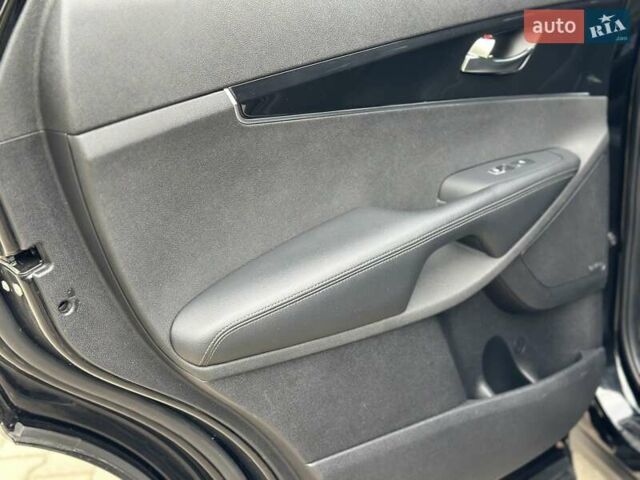 Черный Киа Соренто, объемом двигателя 2.2 л и пробегом 210 тыс. км за 22500 $, фото 66 на Automoto.ua