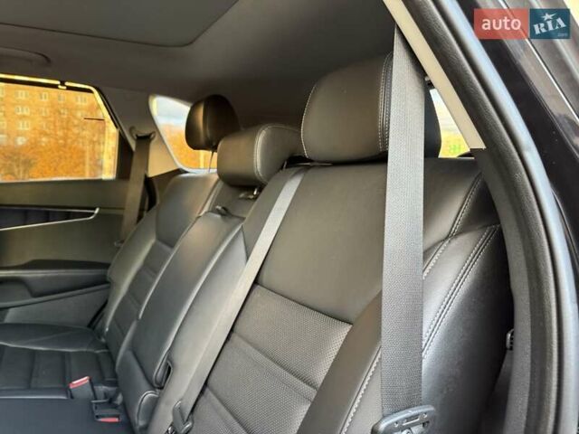 Чорний Кіа Соренто, об'ємом двигуна 2.2 л та пробігом 248 тис. км за 21500 $, фото 42 на Automoto.ua