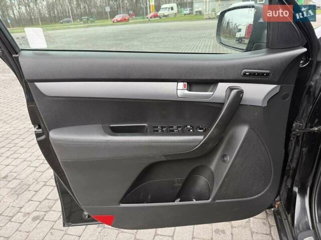 Черный Киа Соренто, объемом двигателя 2.2 л и пробегом 190 тыс. км за 17000 $, фото 26 на Automoto.ua