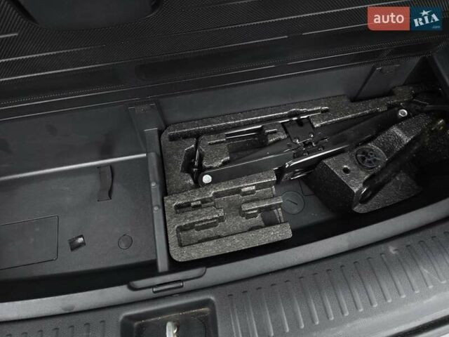 Чорний Кіа Соренто, об'ємом двигуна 2.4 л та пробігом 232 тис. км за 12999 $, фото 38 на Automoto.ua