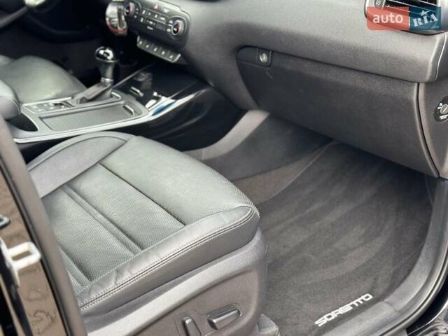 Черный Киа Соренто, объемом двигателя 2.2 л и пробегом 210 тыс. км за 22500 $, фото 45 на Automoto.ua