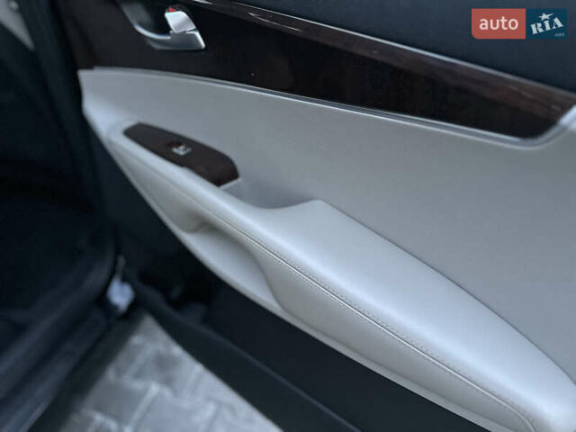 Черный Киа Соренто, объемом двигателя 2.36 л и пробегом 187 тыс. км за 12250 $, фото 88 на Automoto.ua