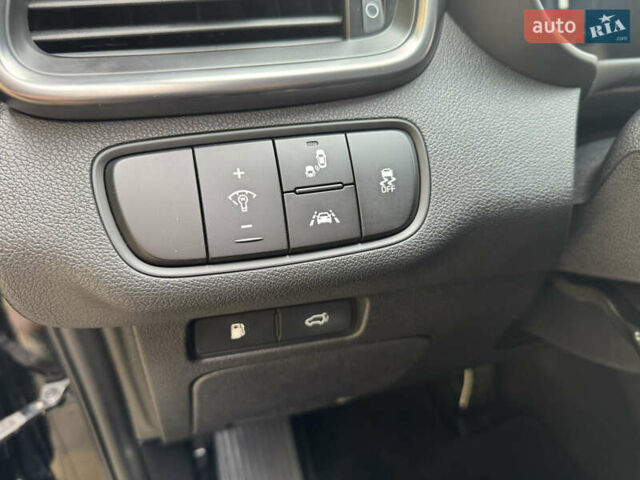 Черный Киа Соренто, объемом двигателя 2.2 л и пробегом 193 тыс. км за 22000 $, фото 28 на Automoto.ua