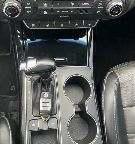 Черный Киа Соренто, объемом двигателя 3.3 л и пробегом 105 тыс. км за 16500 $, фото 19 на Automoto.ua