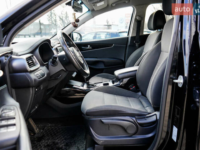 Черный Киа Соренто, объемом двигателя 2.2 л и пробегом 203 тыс. км за 17700 $, фото 14 на Automoto.ua