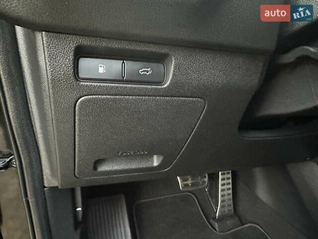 Черный Киа Соренто, объемом двигателя 2.2 л и пробегом 120 тыс. км за 20444 $, фото 107 на Automoto.ua