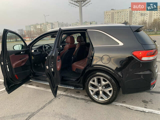 Чорний Кіа Соренто, об'ємом двигуна 2 л та пробігом 170 тис. км за 15500 $, фото 6 на Automoto.ua