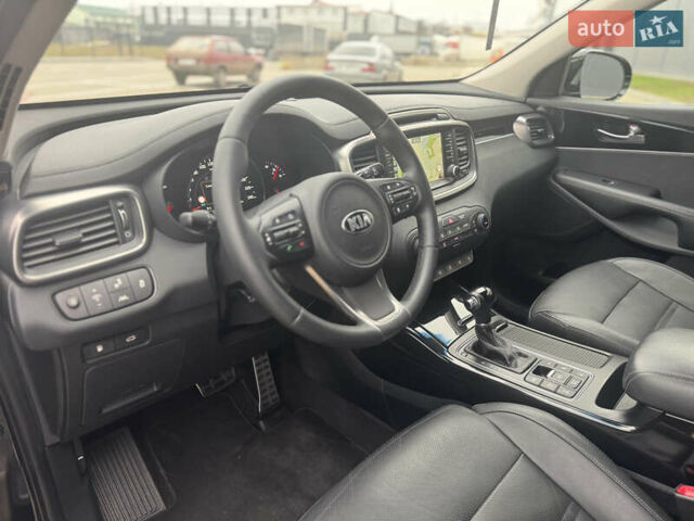 Черный Киа Соренто, объемом двигателя 2.2 л и пробегом 196 тыс. км за 22150 $, фото 29 на Automoto.ua