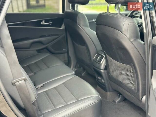 Черный Киа Соренто, объемом двигателя 2.2 л и пробегом 210 тыс. км за 22500 $, фото 63 на Automoto.ua