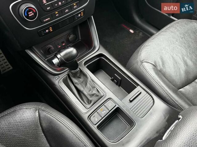 Черный Киа Соренто, объемом двигателя 2.2 л и пробегом 190 тыс. км за 17000 $, фото 39 на Automoto.ua