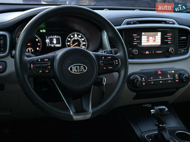 Черный Киа Соренто, объемом двигателя 2.36 л и пробегом 187 тыс. км за 12250 $, фото 81 на Automoto.ua