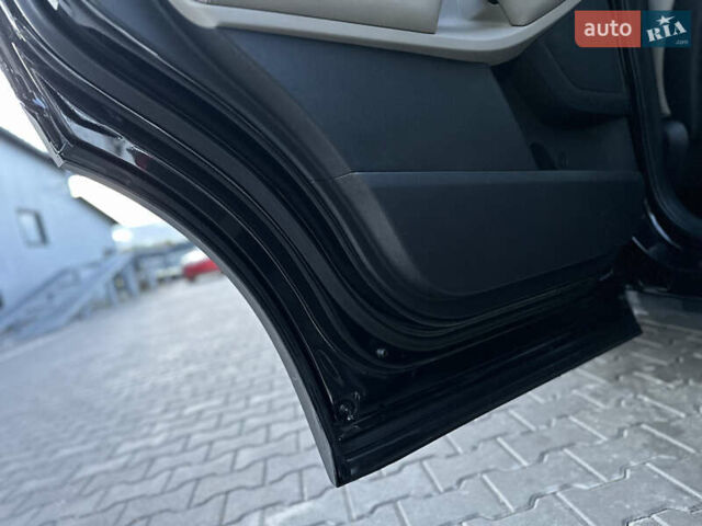 Черный Киа Соренто, объемом двигателя 2.36 л и пробегом 187 тыс. км за 12250 $, фото 77 на Automoto.ua