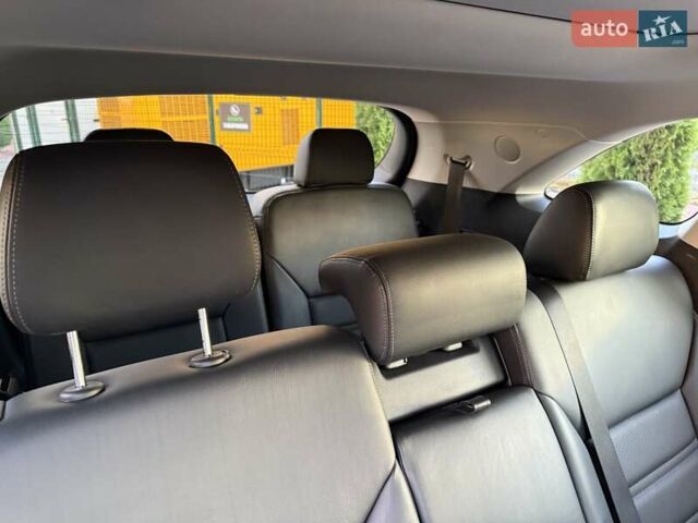 Чорний Кіа Соренто, об'ємом двигуна 2.2 л та пробігом 248 тис. км за 21500 $, фото 38 на Automoto.ua