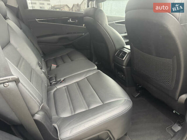 Черный Киа Соренто, объемом двигателя 2.2 л и пробегом 196 тыс. км за 22150 $, фото 49 на Automoto.ua