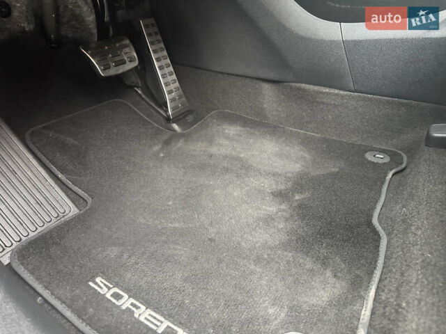 Черный Киа Соренто, объемом двигателя 2.2 л и пробегом 196 тыс. км за 22150 $, фото 34 на Automoto.ua