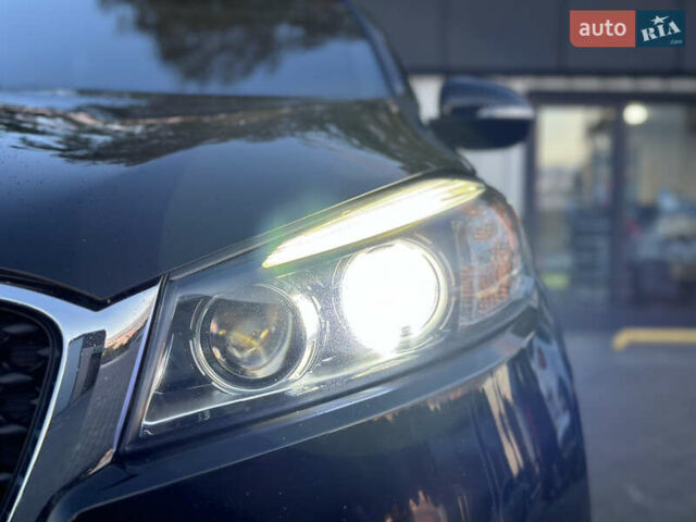 Черный Киа Соренто, объемом двигателя 2.36 л и пробегом 187 тыс. км за 12250 $, фото 7 на Automoto.ua