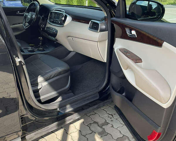 Черный Киа Соренто, объемом двигателя 2.4 л и пробегом 179 тыс. км за 13200 $, фото 15 на Automoto.ua