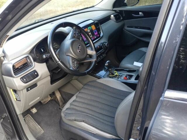 Черный Киа Соренто, объемом двигателя 2 л и пробегом 130 тыс. км за 16300 $, фото 4 на Automoto.ua