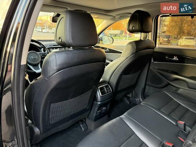 Черный Киа Соренто, объемом двигателя 2.2 л и пробегом 248 тыс. км за 21500 $, фото 39 на Automoto.ua