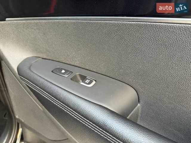 Черный Киа Соренто, объемом двигателя 2.2 л и пробегом 248 тыс. км за 21500 $, фото 30 на Automoto.ua