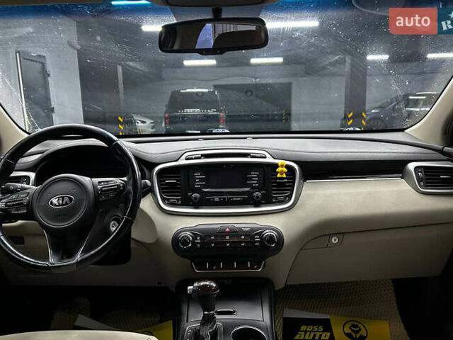 Киа Соренто 2015 в Черновцах на Automoto.ua Черный Киа Соренто, объемом двигателя 2.36 л и пробегом 170 тыс. км за 15000 $, фото 11 на Automoto.ua