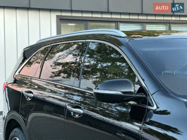 Черный Киа Соренто, объемом двигателя 2.36 л и пробегом 187 тыс. км за 12250 $, фото 13 на Automoto.ua