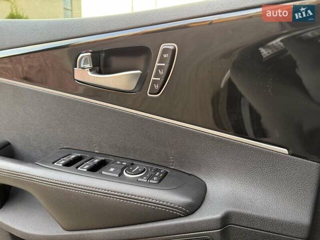 Чорний Кіа Соренто, об'ємом двигуна 2.2 л та пробігом 248 тис. км за 21500 $, фото 60 на Automoto.ua