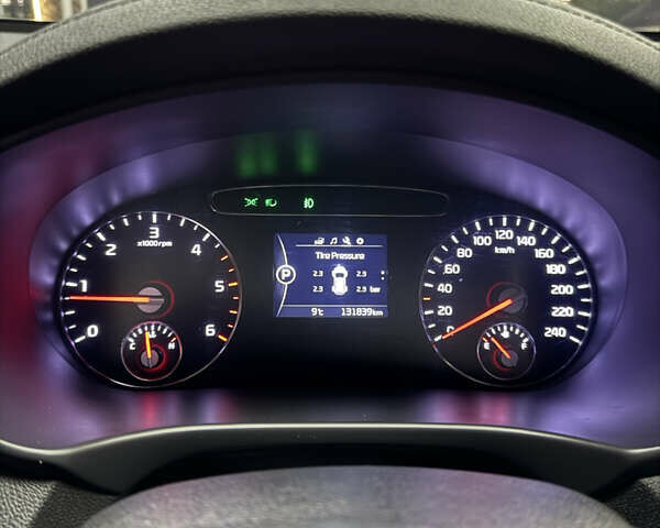 Черный Киа Соренто, объемом двигателя 2 л и пробегом 130 тыс. км за 19500 $, фото 28 на Automoto.ua