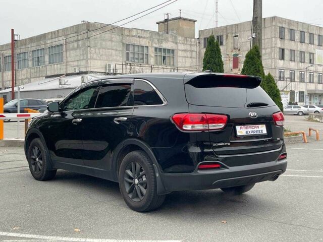 Черный Киа Соренто, объемом двигателя 2.4 л и пробегом 163 тыс. км за 13799 $, фото 4 на Automoto.ua