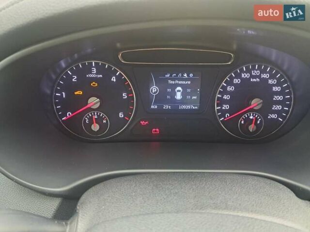 Черный Киа Соренто, объемом двигателя 2.2 л и пробегом 110 тыс. км за 25000 $, фото 23 на Automoto.ua