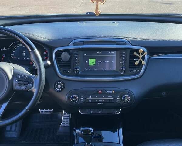 Черный Киа Соренто, объемом двигателя 2.2 л и пробегом 150 тыс. км за 24500 $, фото 28 на Automoto.ua